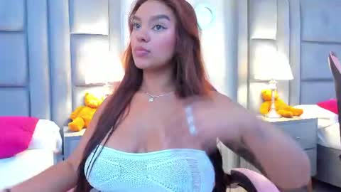 gabymoreau online show from July 2026 08:18:02 PM
