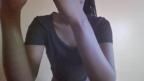 Snapshot of gada_charm chatting on March 2025 12:56:02 PM Gada online show from March 2025 12:56:02 PM