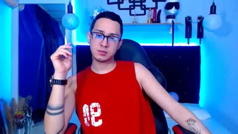 gaellittle online show from February 2025 07:05:02 PM