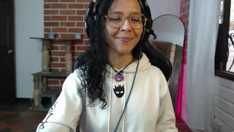 Lenna 3 online show from June 2026 07:06:02 PM