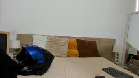 gaia_n_nix online show from July 2026 08:02:01 PM