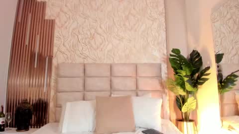 gaia_stonne online show from June 2026 02:33:01 PM