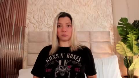 gaia_stonne online show from June 2026 01:11:01 PM