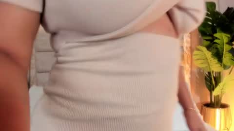 gaia_stonne online show from June 2026 12:26:01 PM