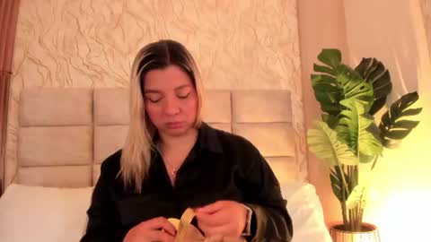 gaia_stonne online show from June 2026 12:22:01 PM