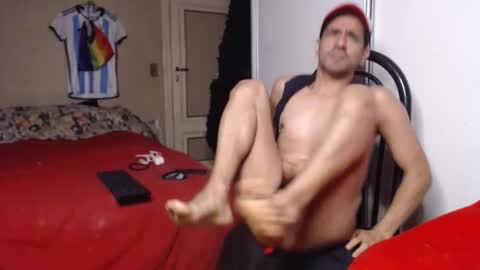 Adriel online show from November 2025 04:06:01 PM