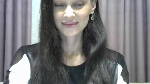 galaxy_33 online show from October 2025 04:50:01 PM