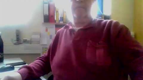 Snapshot of gallimanxxleu chatting on January 2026 12:41:01 PM Stutzen online show from January 2026 12:41:01 PM