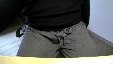 Snapshot of gallimanxxleu chatting on February 2026 03:05:02 PM Stutzen online show from February 2026 03:05:02 PM