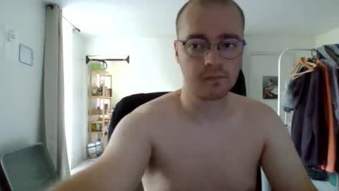 FrenchBoyxb24 online show from August 2026 06:23:02 AM