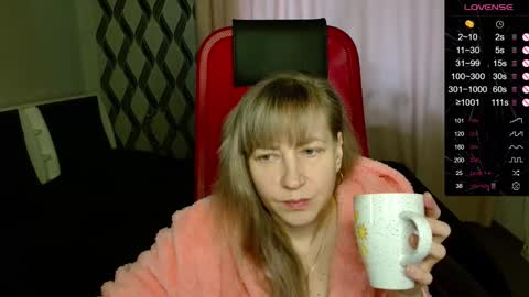 Janette online show from December 2025 09:38:01 AM