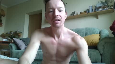 Snapshot of garfield42 chatting on January 2025 09:35:01 AM Garfield online show from January 2025 09:35:01 AM