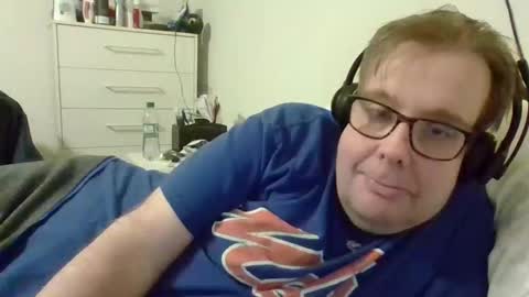 Gary online show from October 2025 02:12:02 AM