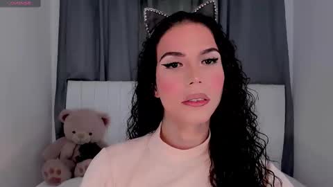 Vnecis Marn online show from September 2025 12:05:02 PM