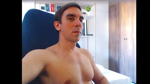 gatosarado23 online show from October 2025 06:37:01 PM