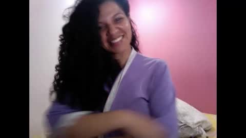 Snapshot of gatubelahotxxx chatting on January 2025 03:20:02 AM gatubelahotxxx online show from January 2025 03:20:02 AM