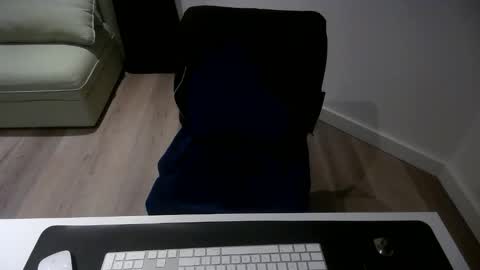 Snapshot of gaycut9093 chatting on February 2026 08:43:01 PM gaycut9093 online show from February 2026 08:43:01 PM