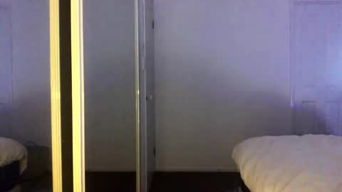 gcsurfer81 online show from October 2025 09:19:02 AM