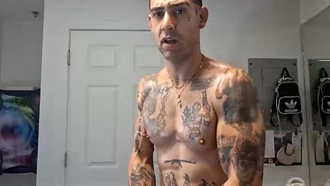 Snapshot of geekedoutlabs chatting on October 2025 06:04:01 PM Zanecubano online show from October 2025 06:04:01 PM