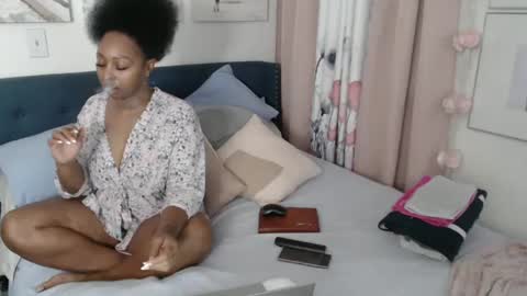 The Empress online show from October 2025 10:12:02 AM