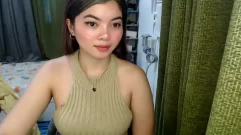 gel_lllluxry online show from July 2026 11:22:02 PM