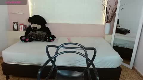 Snapshot of gemarush chatting on January 2025 03:04:01 PM Gema Rush online show from January 2025 03:04:01 PM