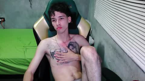 Snapshot of gendo_05 chatting on November 2025 11:58:01 PM GENDO online show from November 2025 11:58:01 PM