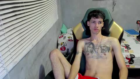 Snapshot of gendo_05 chatting on November 2025 05:50:02 PM GENDO online show from November 2025 05:50:02 PM