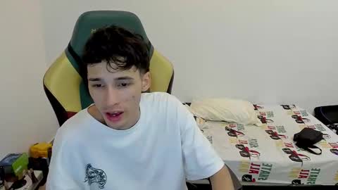 Snapshot of gendo_05 chatting on February 2026 12:48:02 PM GENDO online show from February 2026 12:48:02 PM