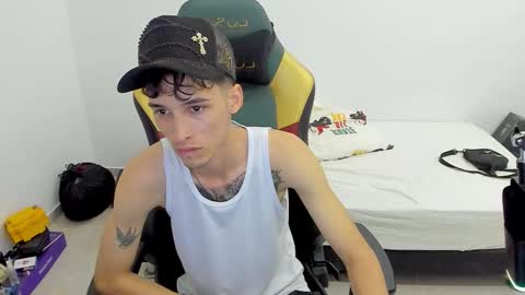 Snapshot of gendo_05 chatting on February 2026 01:03:02 AM GENDO online show from February 2026 01:03:02 AM