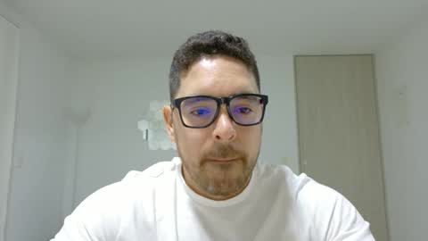 Snapshot of genesis_wb chatting on May 2026 01:44:01 AM genesis_wb online show from May 2026 01:44:01 AM