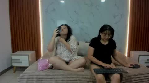 genesis_y_moon online show from July 2026 11:39:02 AM