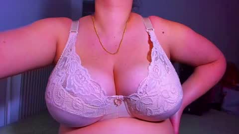genifersweet online show from December 2024 06:11:02 AM