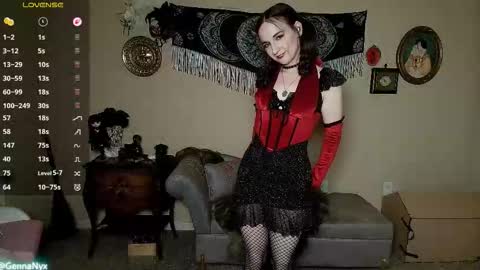 Snapshot of gennanyx chatting on December 2025 04:18:02 AM Genna Nyx online show from December 2025 04:18:02 AM