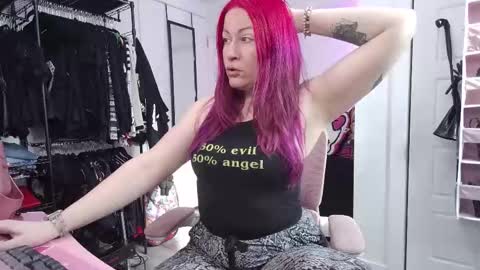 Snapshot of gennyrock chatting on February 2026 03:06:01 PM Genny Rock and online show from February 2026 03:06:01 PM