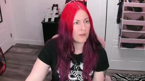 Snapshot of gennyrock chatting on May 2026 02:06:02 AM Genny Rock and online show from May 2026 02:06:02 AM
