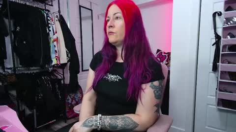 Snapshot of gennyrock chatting on May 2026 05:08:01 PM Genny Rock and online show from May 2026 05:08:01 PM