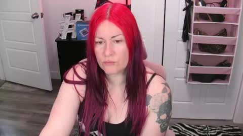 Snapshot of gennyrock chatting on May 2026 01:52:01 PM Genny Rock and online show from May 2026 01:52:01 PM