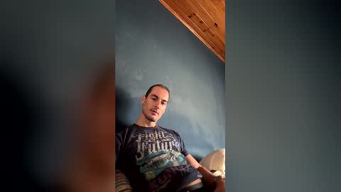 Snapshot of genraro69 chatting on April 2026 12:43:02 PM Genaro online show from April 2026 12:43:02 PM