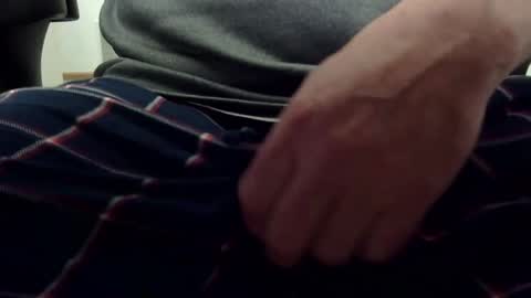 Snapshot of gent063 chatting on February 2025 01:30:01 PM gent063 online show from February 2025 01:30:01 PM