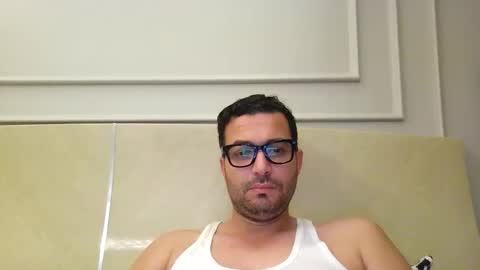 genteldevil online show from December 2025 12:04:02 AM