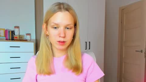 Melissa online show from November 2025 05:37:01 PM