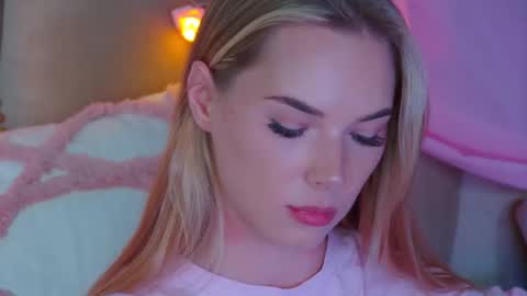 GentleRossi online show from March 2025 11:38:01 PM