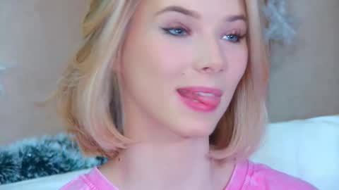 GentleRossi online show from December 2025 05:30:01 PM