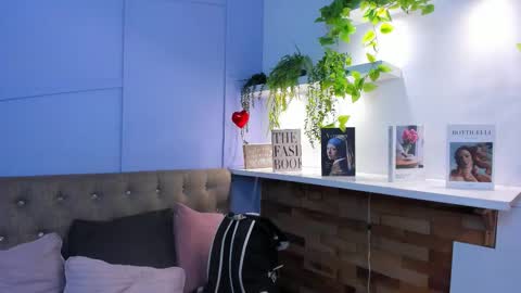 Snapshot of georgina_coule chatting on January 2026 12:18:01 PM Georgina Coule online show from January 2026 12:18:01 PM