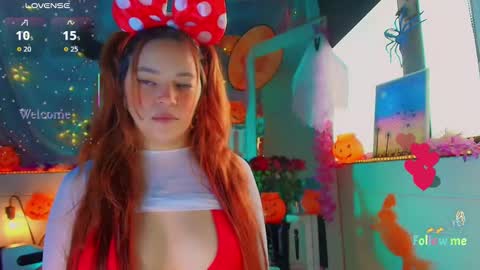 Snapshot of georgina_moschino chatting on October 2025 10:21:02 PM georgina_moschino online show from October 2025 10:21:02 PM