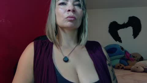 Georgina  online show from June 2026 10:14:02 PM