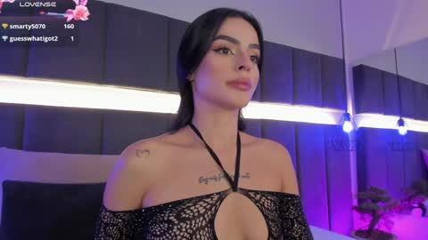 Kendal  online show from January 2025 01:58:02 AM