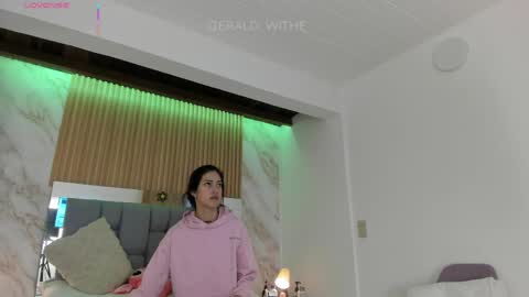 Snapshot of gerald_withe chatting on April 2026 11:26:01 AM Gerald Withe online show from April 2026 11:26:01 AM