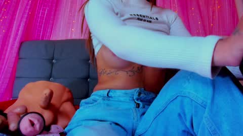 geraldinesuaan online show from December 2024 10:12:02 AM